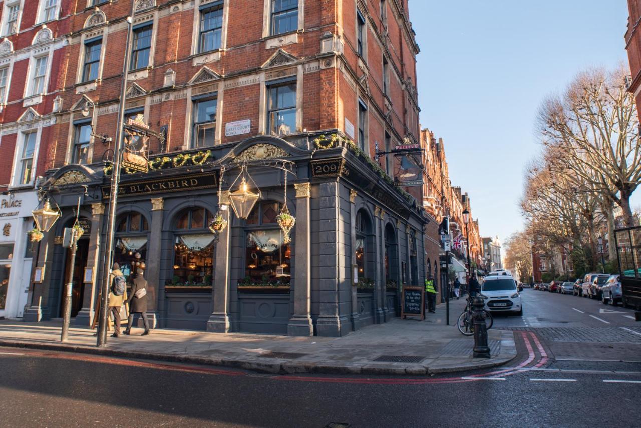 Blackbird London Exterior photo
